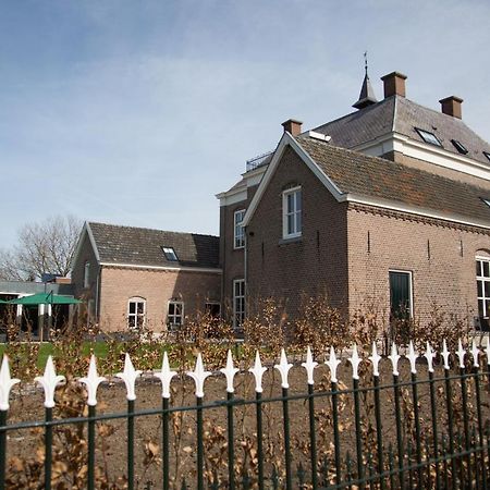 B&B Groepsaccommodatie De Pastorie Lage Mierde Exterior photo
