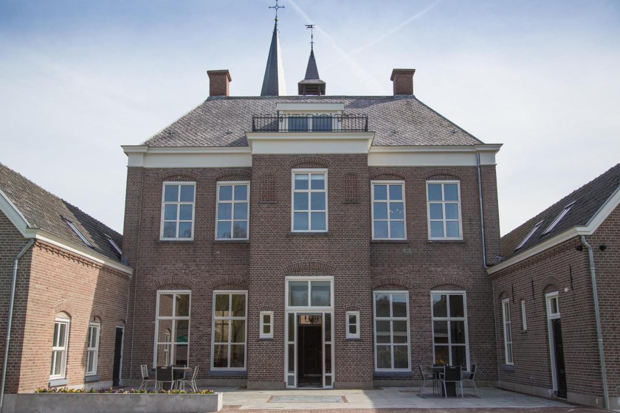 B&B Groepsaccommodatie De Pastorie Lage Mierde Exterior photo
